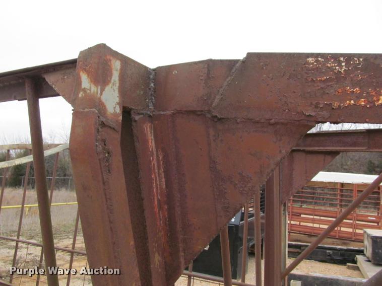 image for item BT9117 Feeder trailer