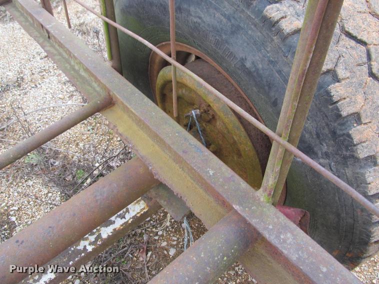 image for item BT9117 Feeder trailer