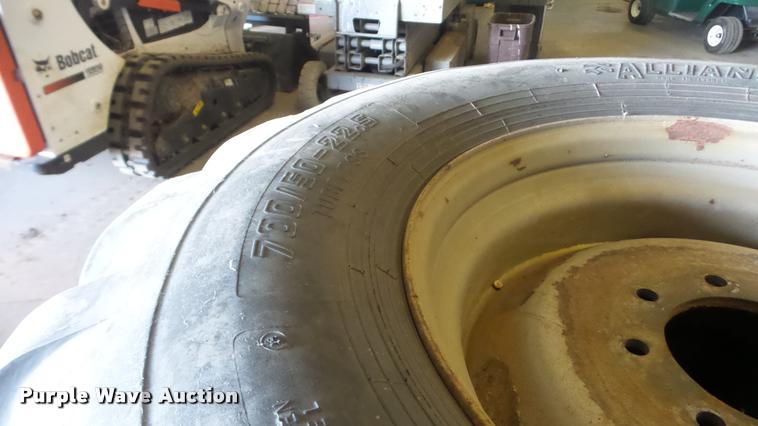 image for item BU9371 (2) Alliance 700/50-22.5 tires and wheels