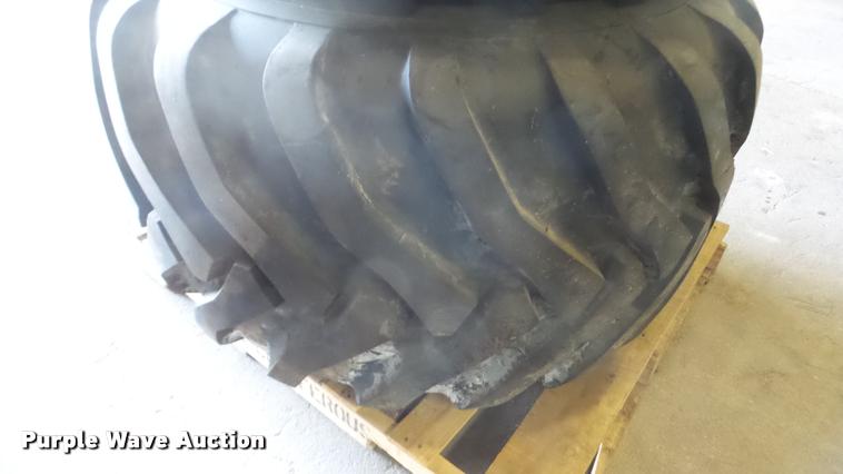 image for item BU9371 (2) Alliance 700/50-22.5 tires and wheels