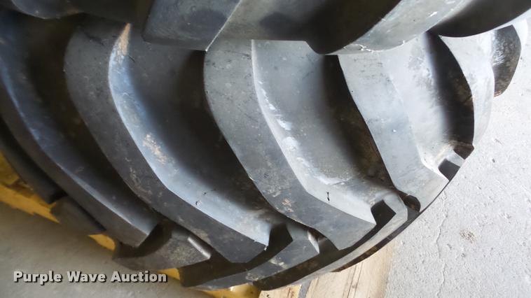 image for item BU9371 (2) Alliance 700/50-22.5 tires and wheels