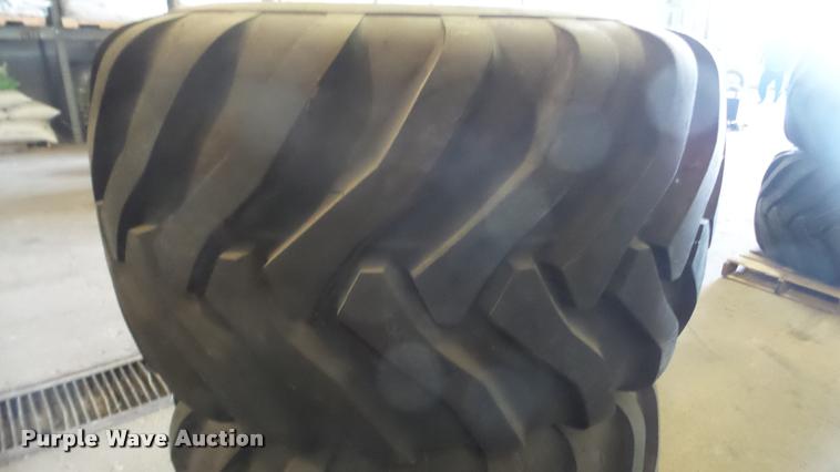 image for item BU9372 (2) Alliance 700/50-22.5 tires and wheels