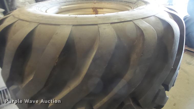 image for item BU9372 (2) Alliance 700/50-22.5 tires and wheels