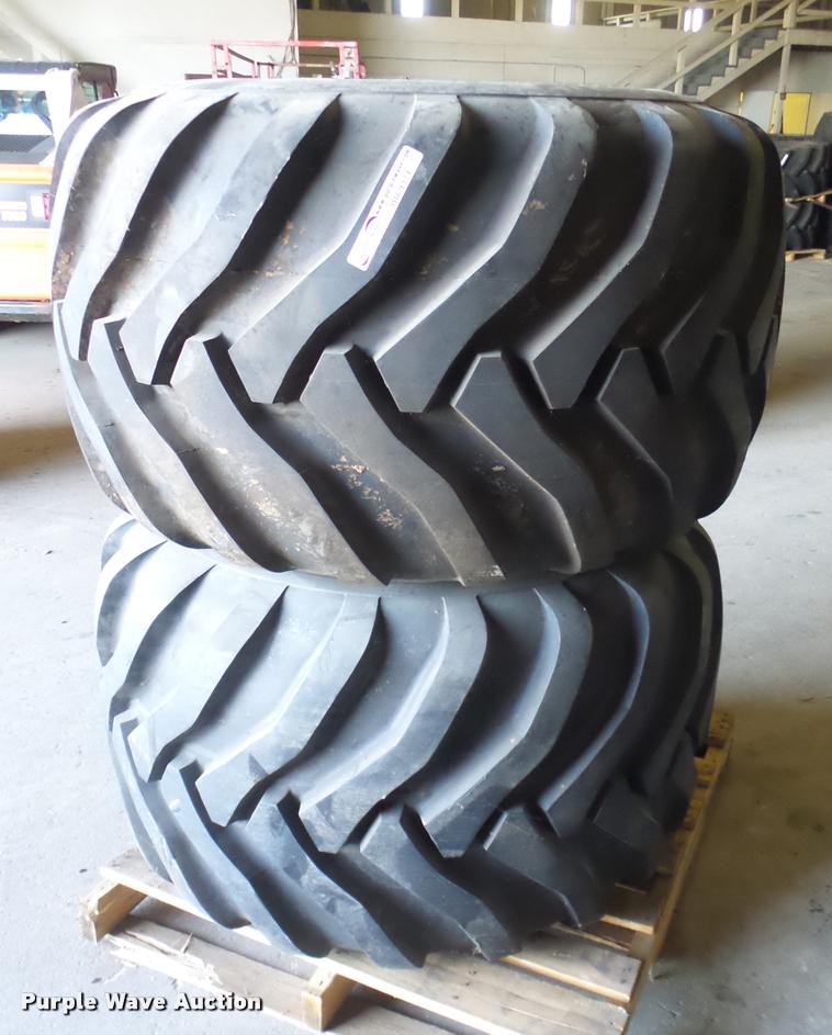 image for item BU9374 (2) Alliance 700/50-22.5 tires and wheels