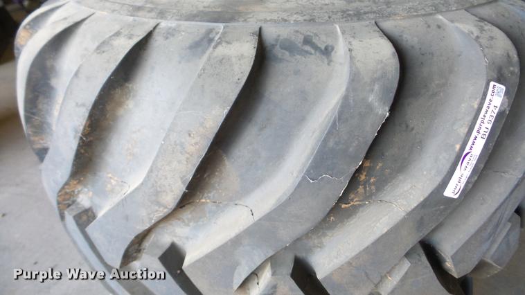 image for item BU9374 (2) Alliance 700/50-22.5 tires and wheels