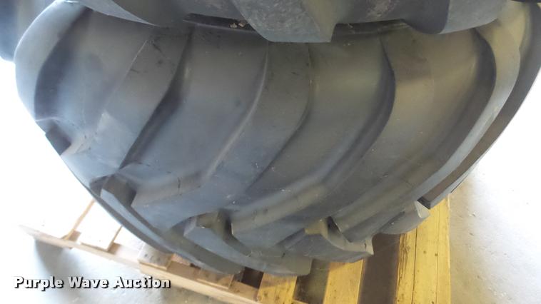 image for item BU9374 (2) Alliance 700/50-22.5 tires and wheels