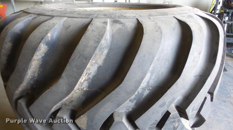 image for item BU9374 (2) Alliance 700/50-22.5 tires and wheels