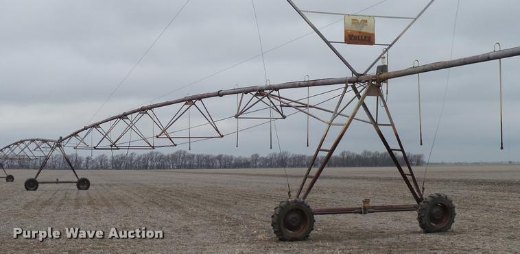 image for item BU9427 Valley 6000 center pivot irrigation system