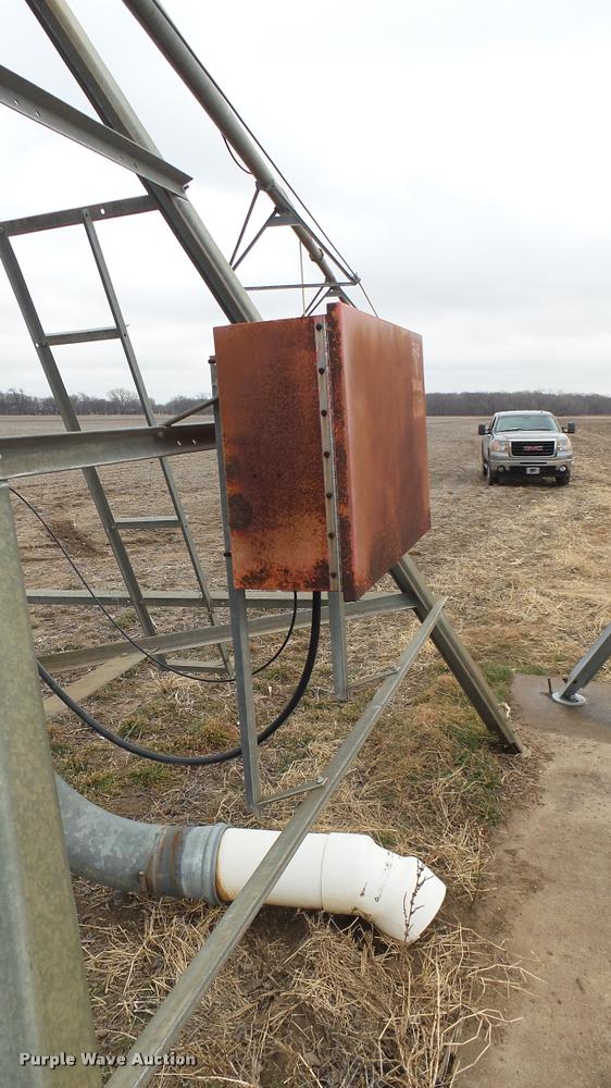 image for item BU9427 Valley 6000 center pivot irrigation system