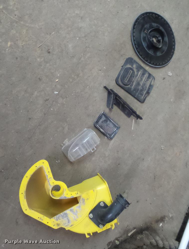 John Deere Precision planter parts in Sterling, KS Item BW9141 sold