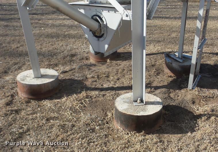 image for item DA0264 Galvanized steel bottom hopper bin