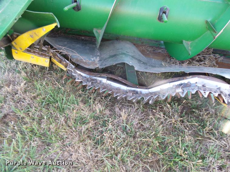 image for item DA2067 2011 John Deere 630F HydraFlex head