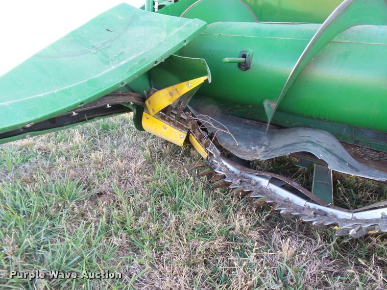 image for item DA2067 2011 John Deere 630F HydraFlex head