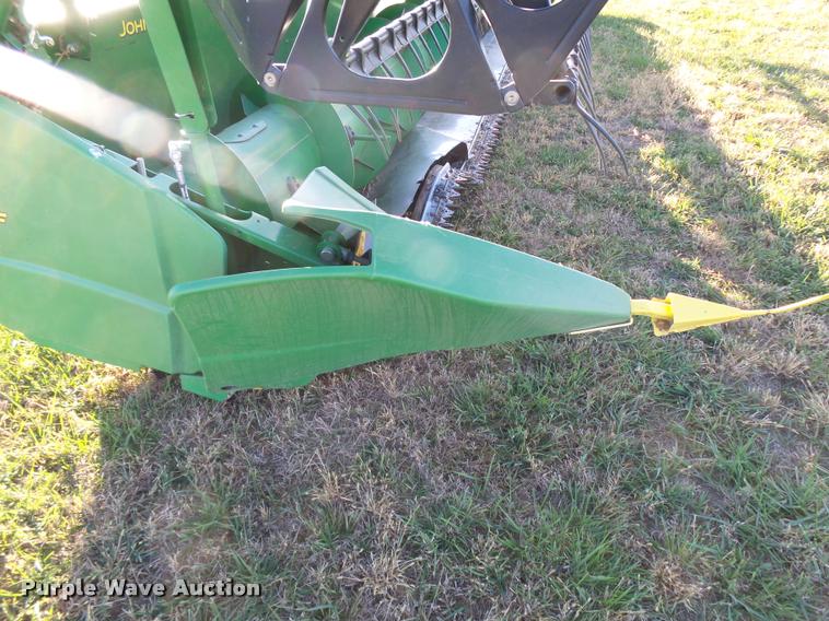 image for item DA2067 2011 John Deere 630F HydraFlex head
