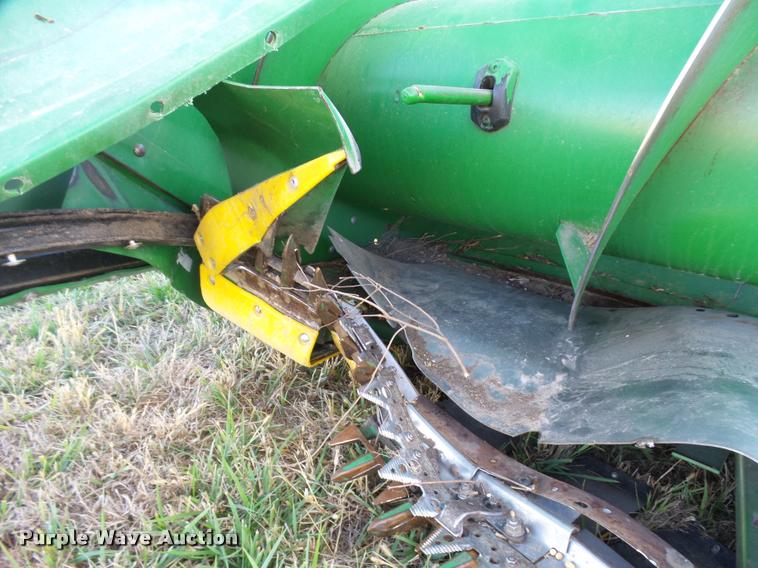 image for item DA2067 2011 John Deere 630F HydraFlex head