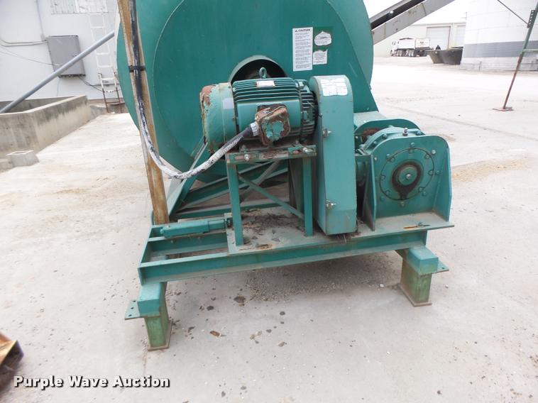 image for item DA3283 Doyle 320HE fertilizer blender