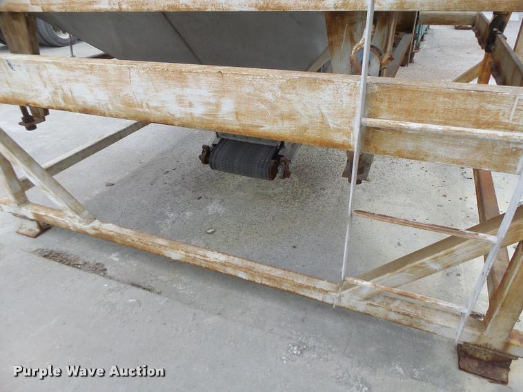 image for item DA3283 Doyle 320HE fertilizer blender