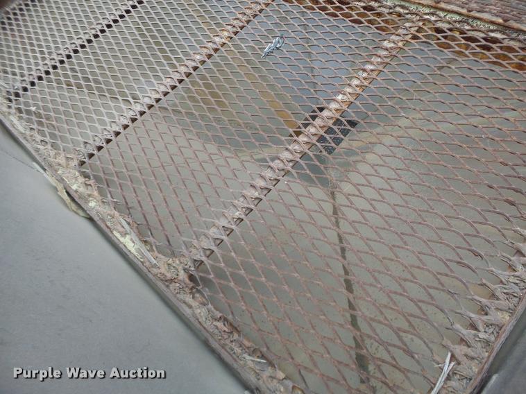 image for item DA3283 Doyle 320HE fertilizer blender