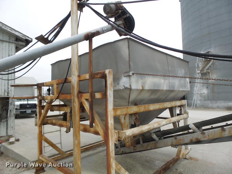 image for item DA3283 Doyle 320HE fertilizer blender