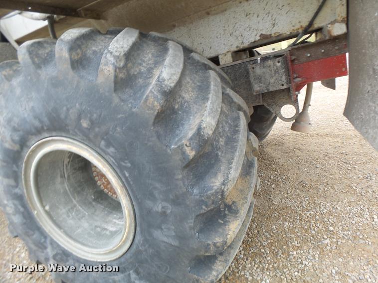 image for item DA3289 1996 Tyler 3275 self-propelled applicator