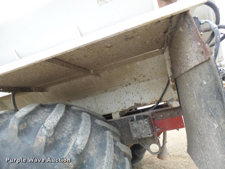 image for item DA3289 1996 Tyler 3275 self-propelled applicator