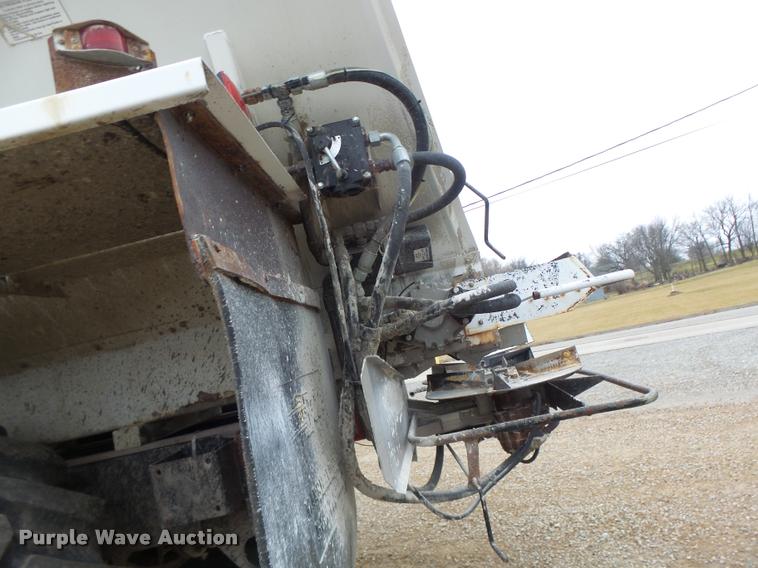 image for item DA3289 1996 Tyler 3275 self-propelled applicator