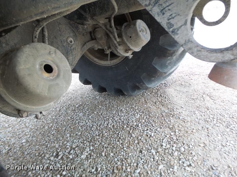 image for item DA3289 1996 Tyler 3275 self-propelled applicator