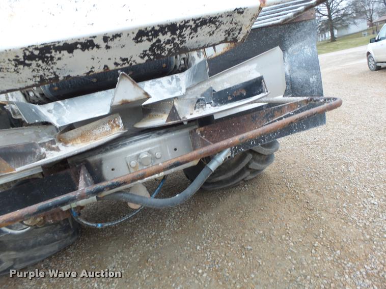 image for item DA3289 1996 Tyler 3275 self-propelled applicator