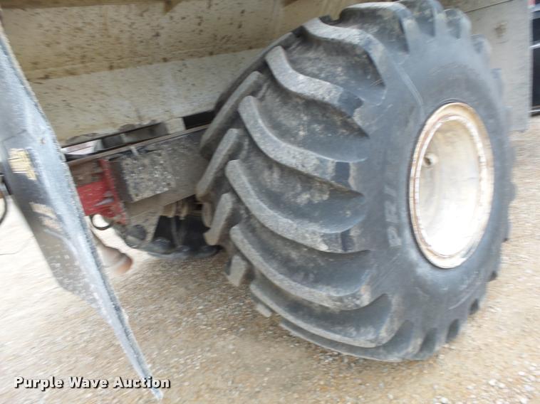 image for item DA3289 1996 Tyler 3275 self-propelled applicator