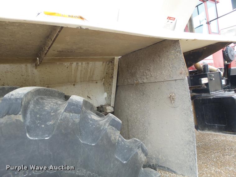 image for item DA3289 1996 Tyler 3275 self-propelled applicator