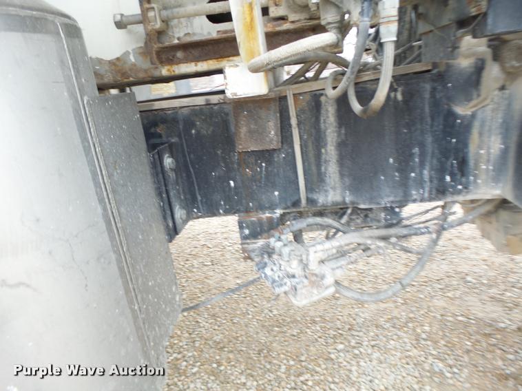 image for item DA3289 1996 Tyler 3275 self-propelled applicator