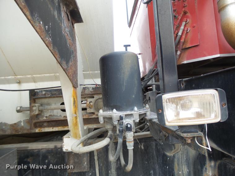 image for item DA3289 1996 Tyler 3275 self-propelled applicator