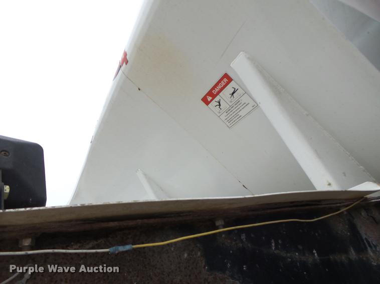 image for item DA3289 1996 Tyler 3275 self-propelled applicator