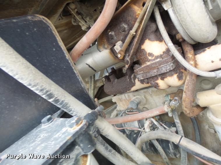 image for item DA3289 1996 Tyler 3275 self-propelled applicator