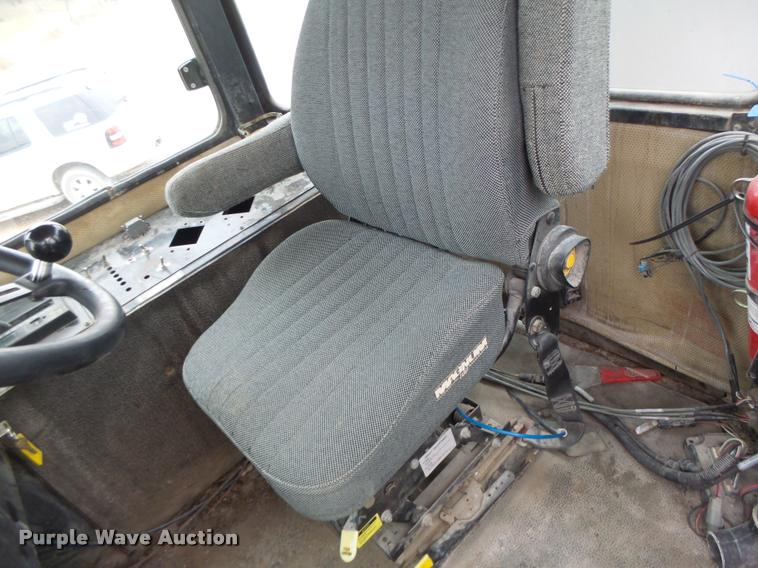 image for item DA3289 1996 Tyler 3275 self-propelled applicator