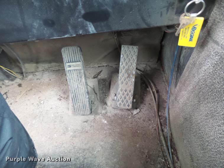 image for item DA3289 1996 Tyler 3275 self-propelled applicator