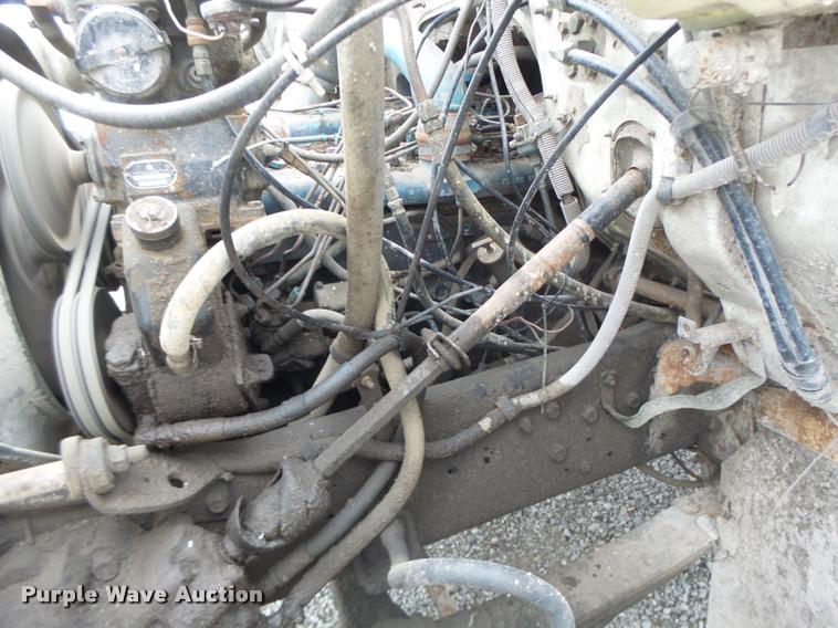 image for item DA3299 1979 International 1854 grain truck