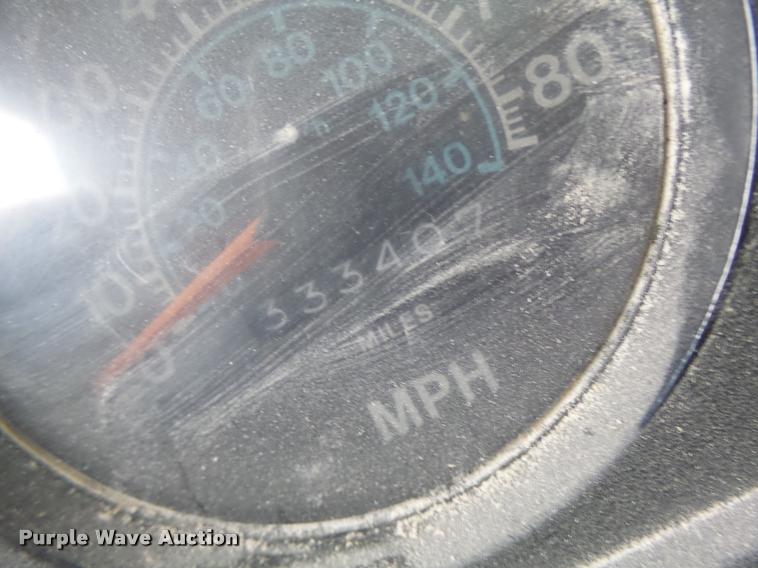 image for item DA3299 1979 International 1854 grain truck