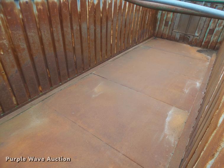 image for item DA3299 1979 International 1854 grain truck