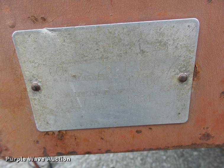 image for item DA3300 International 966 tractor