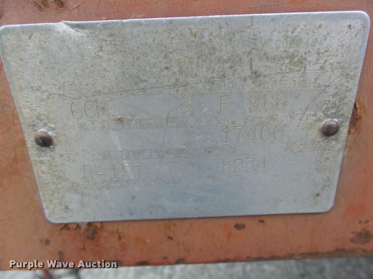 image for item DA3300 International 966 tractor