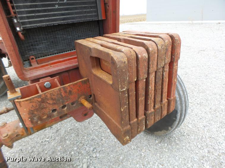 image for item DA3300 International 966 tractor