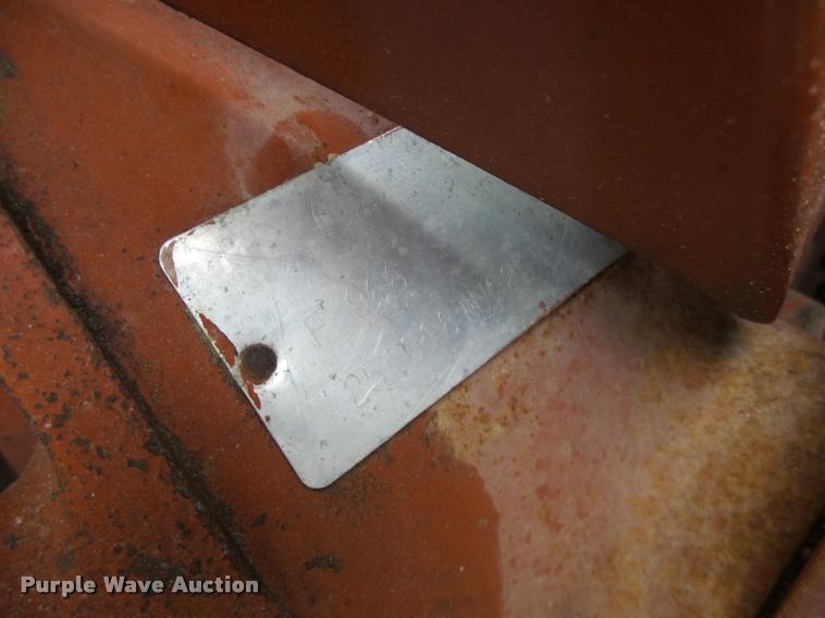 image for item DA3300 International 966 tractor