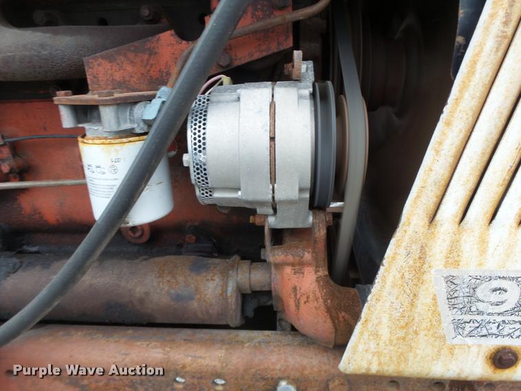 image for item DA3300 International 966 tractor