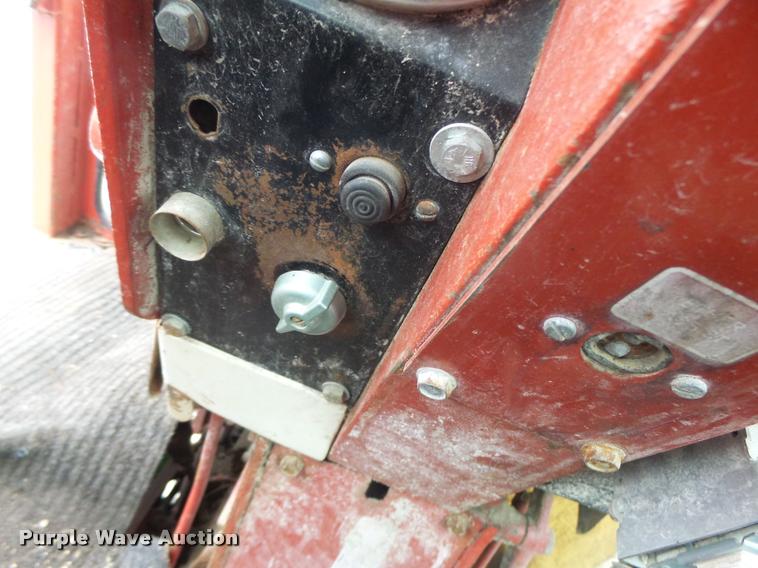 image for item DA3300 International 966 tractor