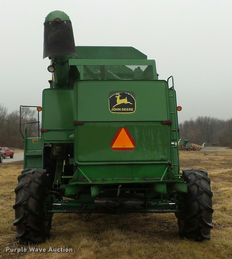 image for item DA5850 1982 John Deere 7720 RWA combine