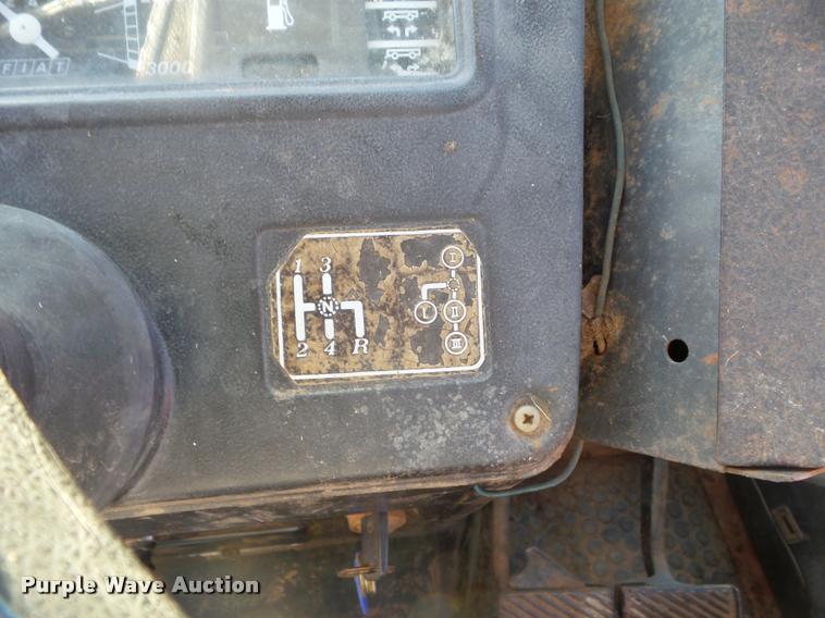 image for item DA7513 Hesston 980 tractor