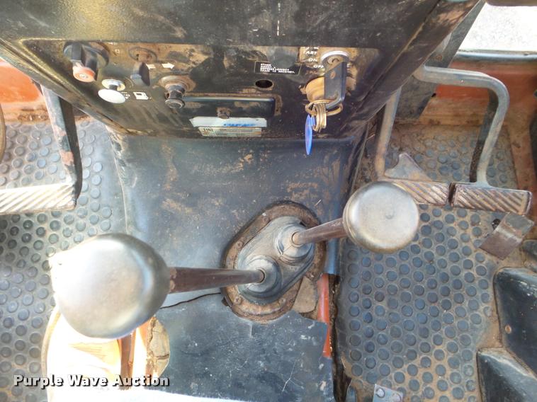 image for item DA7513 Hesston 980 tractor