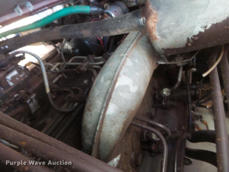 image for item DA7514 Hesston 880/5 tractor