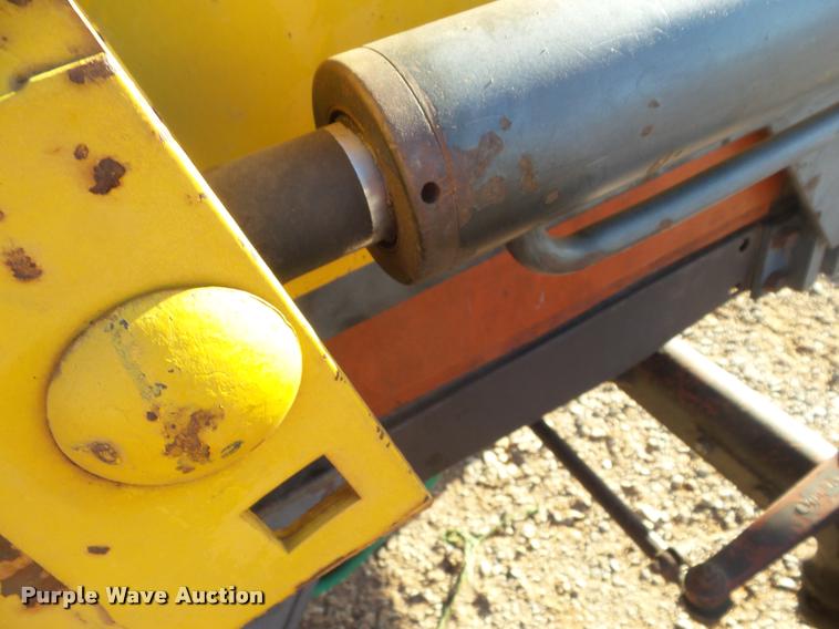 image for item DA7514 Hesston 880/5 tractor